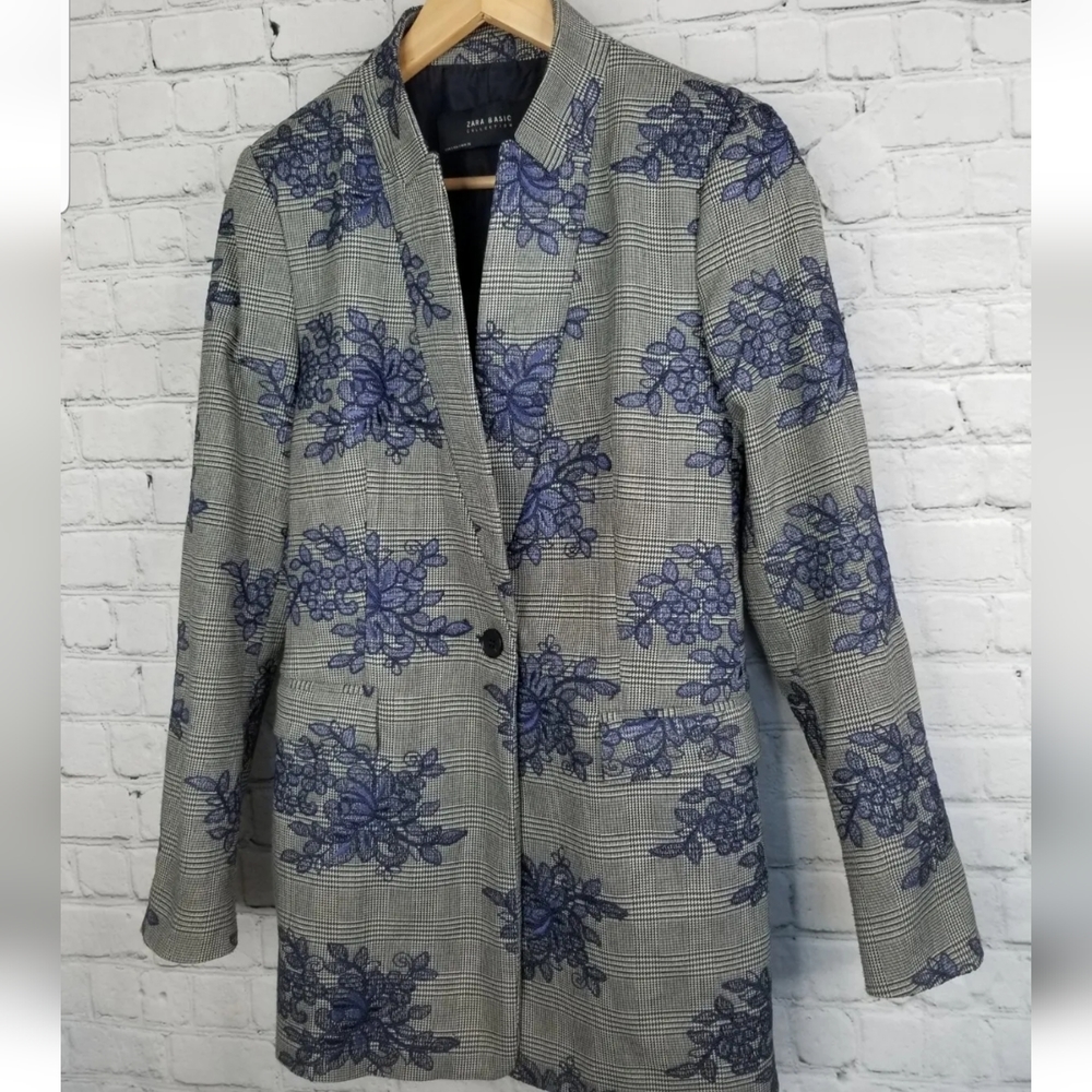 Zara Gray and Blue Floral Blazer - Picture 4 of 11